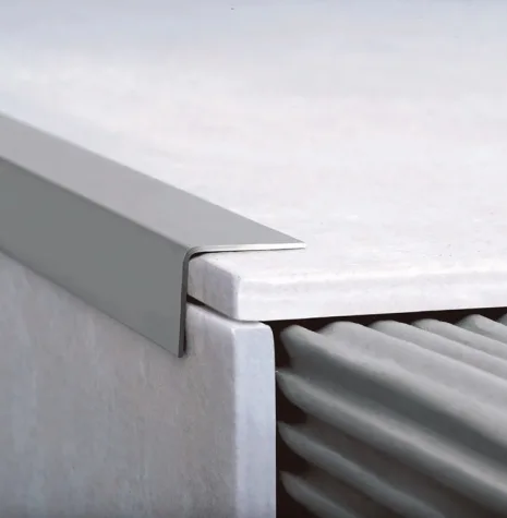 Tapacanto Cromo Brillante (16x16mm) - (2.50 mts lineal x tira)